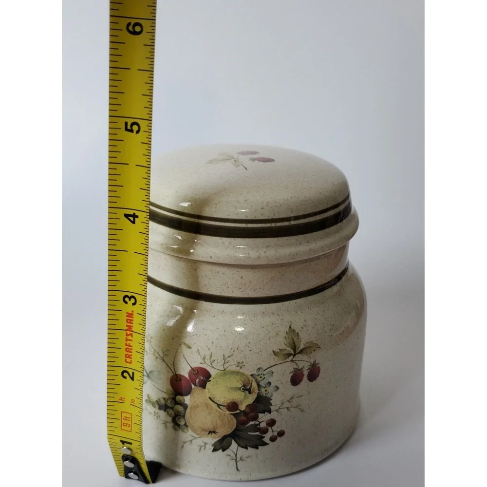 1977 Royal Doulton Lambethware Cornwall Salt Pepper‎ Shakers Sugar Fruit Berries